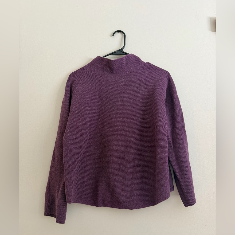 Lululemon sweater